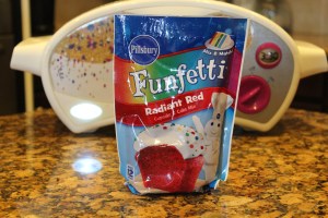 GiggleFish_EasyBakeCake.1